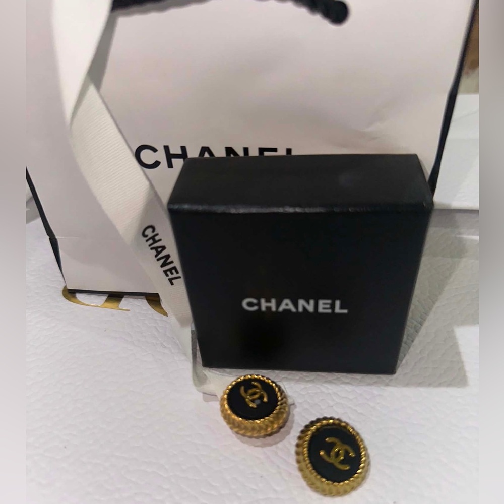 CHANEL Gold and Black Enamel CC Rope-Trim Button Earrings